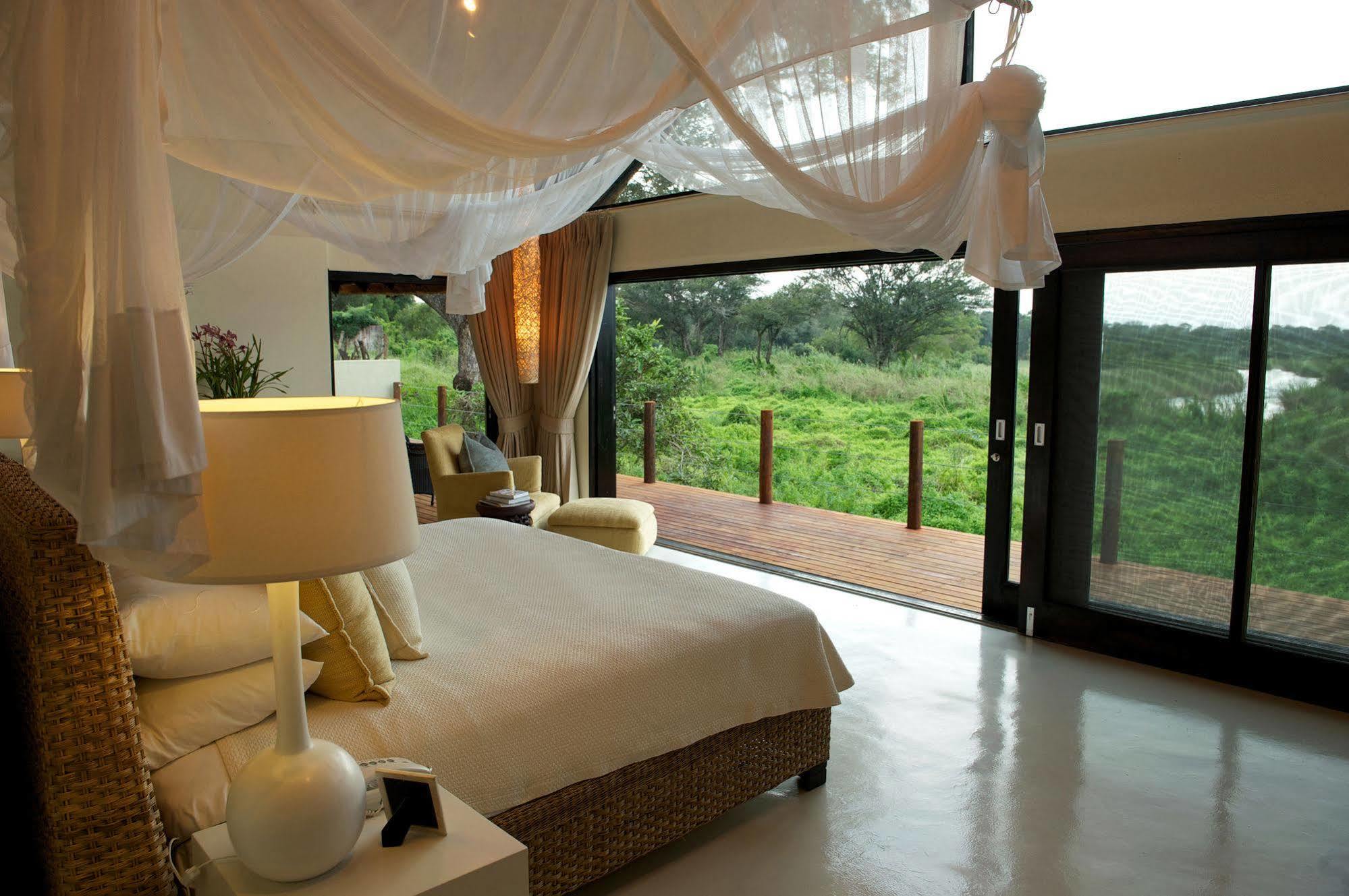 Lion Sands - Tinga Lodge Skukuza Buitenkant foto