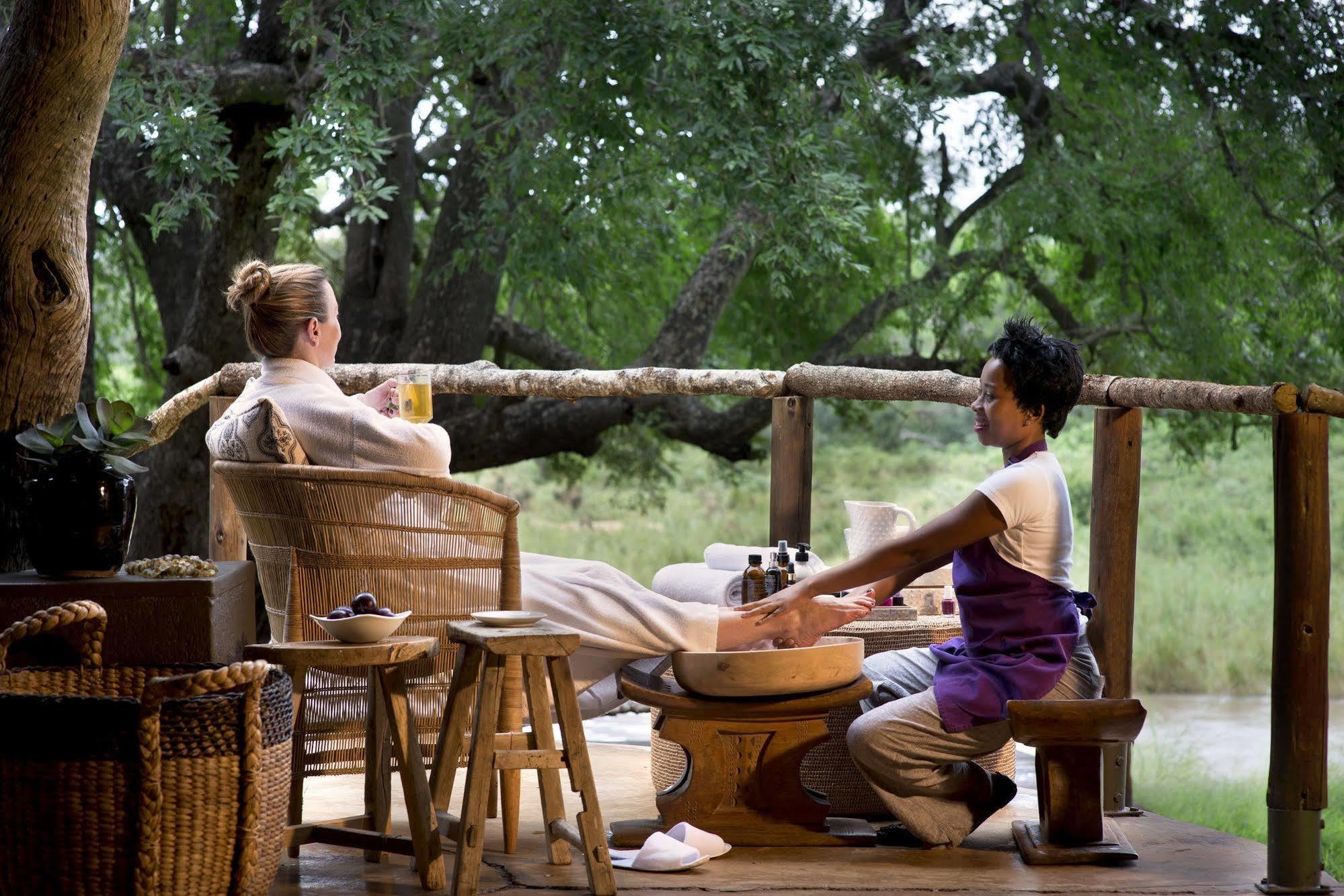 Lion Sands - Tinga Lodge Skukuza Buitenkant foto